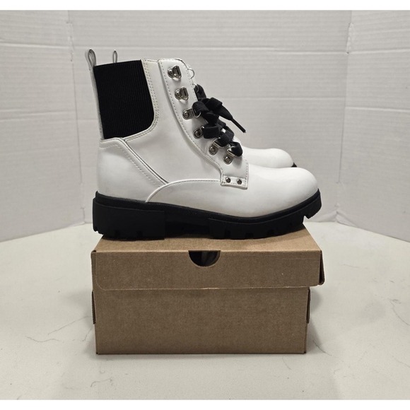 Justice Other - NEW - JUSTICE Big Girls Lug Bottom White High Ankle Boots - Size 6
